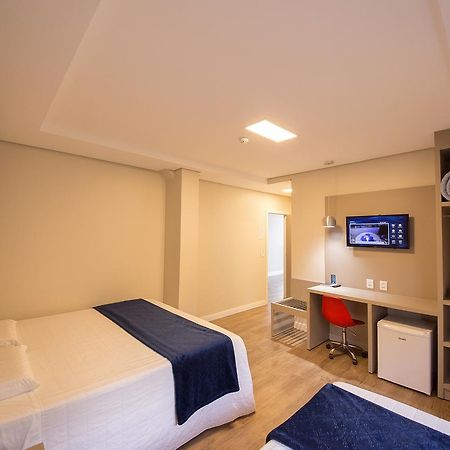 Hiber Hotel - Acesso A Chapecó エクステリア 写真