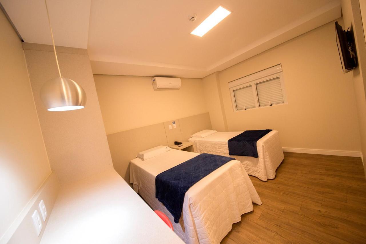 Hiber Hotel - Acesso A Chapecó エクステリア 写真