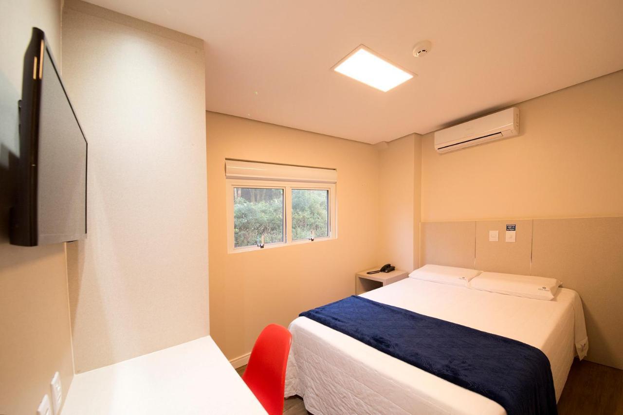 Hiber Hotel - Acesso A Chapecó エクステリア 写真