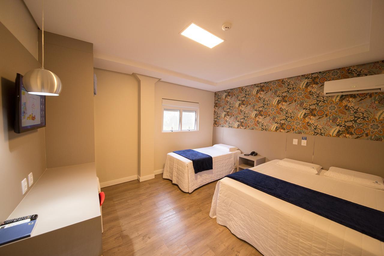 Hiber Hotel - Acesso A Chapecó エクステリア 写真
