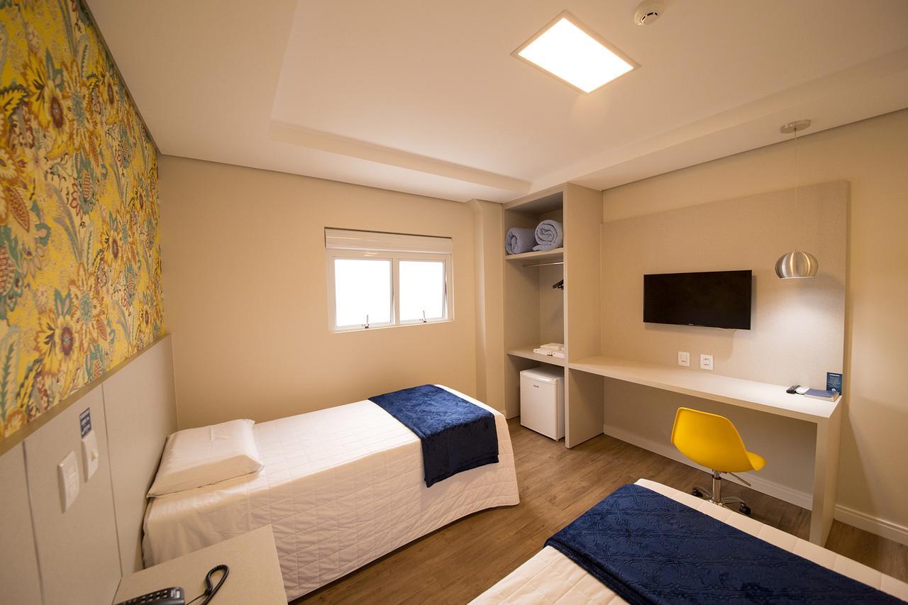 Hiber Hotel - Acesso A Chapecó エクステリア 写真