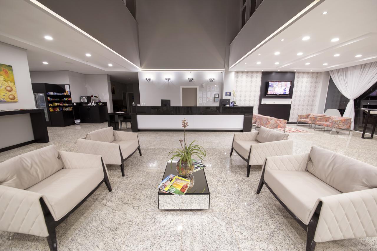 Hiber Hotel - Acesso A Chapecó エクステリア 写真